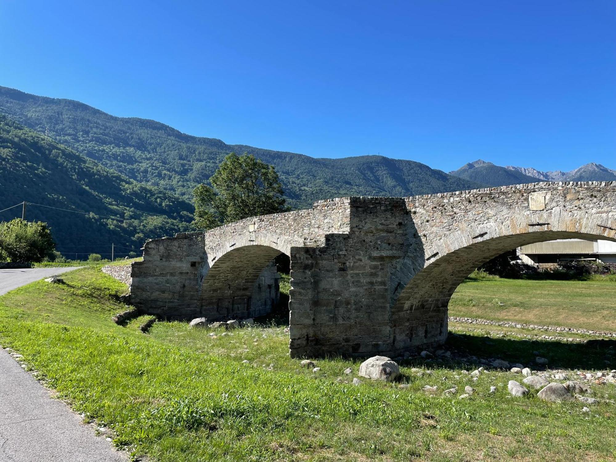 Ca Marasciol A 5 Minuti Dal Trenino Rosso Del Bernina Express Hotell Villa di Tirano Eksteriør bilde